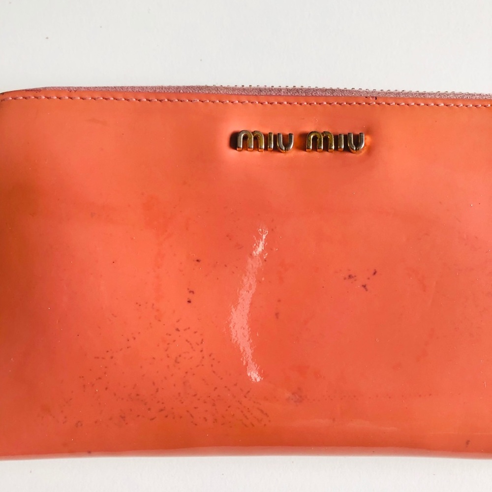 ✨Miu Miu✨Patent Leather Bow Zip wallet - Picture 7 of 8